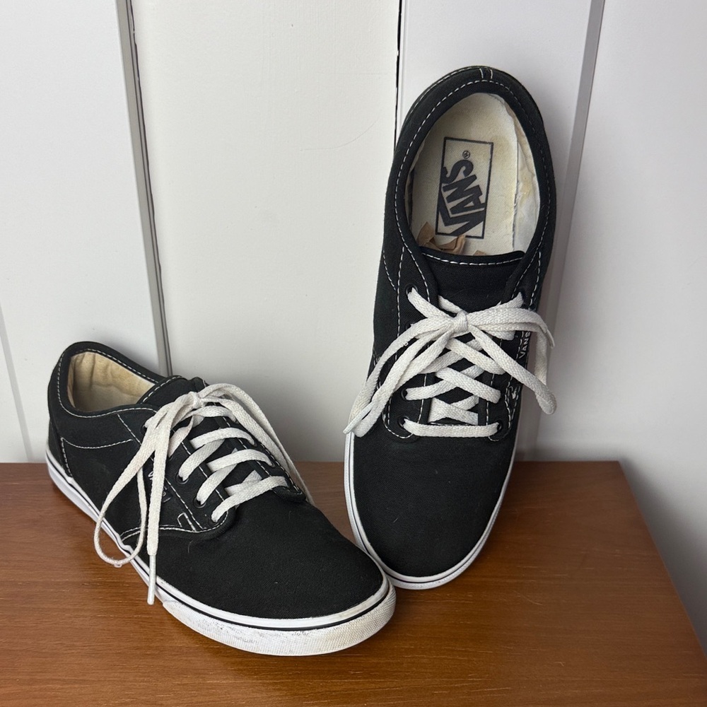 Vans Off The Wall Women's Black Canvas Atwood low profile Sneakers women’s 8